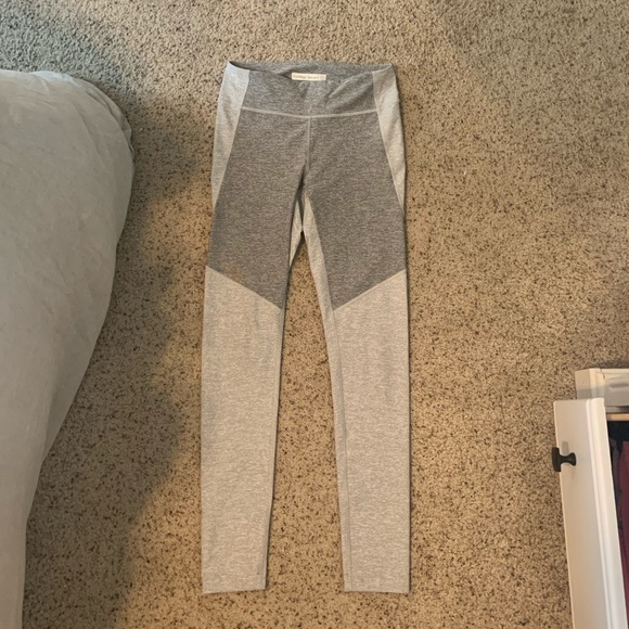 Outdoor Voices Dove/Ash 2 Toned Leggings - Picture 2 of 5